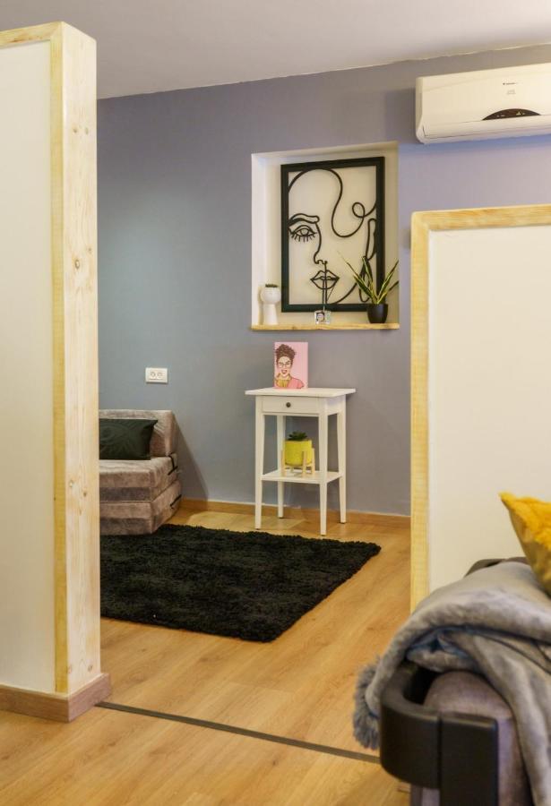 Hotel שניר 119 - סוויטה מדהימה לזוגות וסוויטה קסומה למשפחות בכפר ורדים Exterior foto